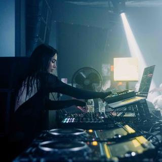 Intercell x SNTS Invites