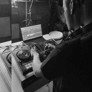 Garage Podcast 01