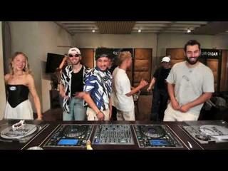 240 SHOWCASE - Radio Rudina