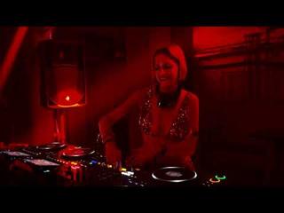 Amsterdam Debut 3H Extended Videoset