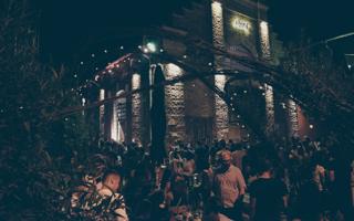 Expirat Halele Carol