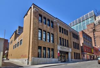 1088 Rue Clark